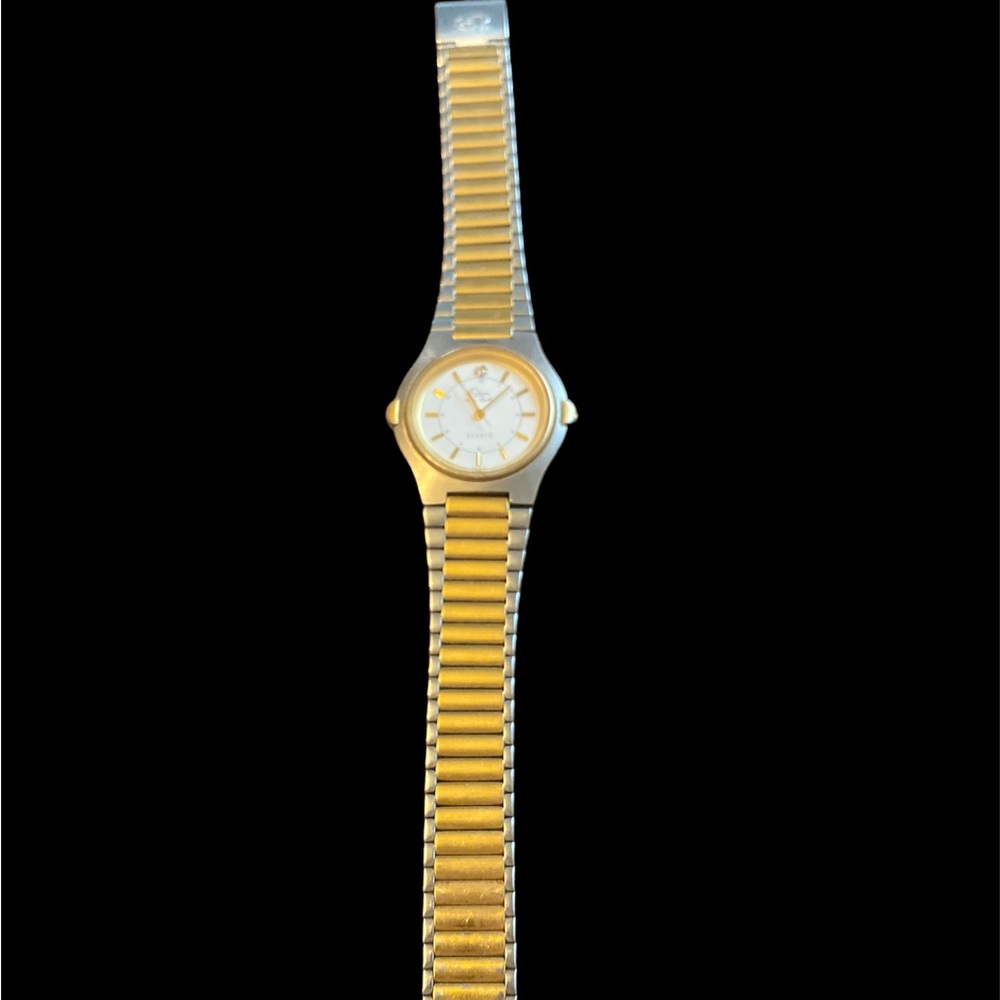 Oscar del-a Renta watch
